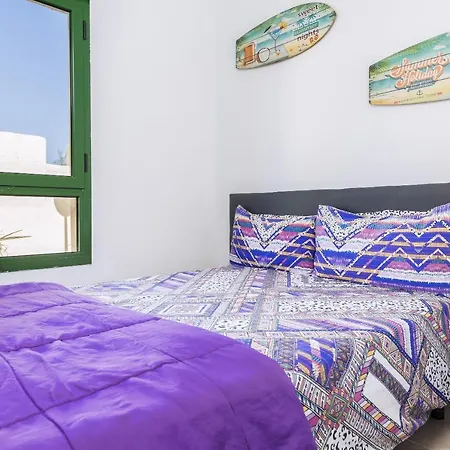 8123 - Bonito Bungalow Con Terraza Appartement *