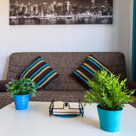 8123 - Bonito Bungalow Con Terraza Appartement *